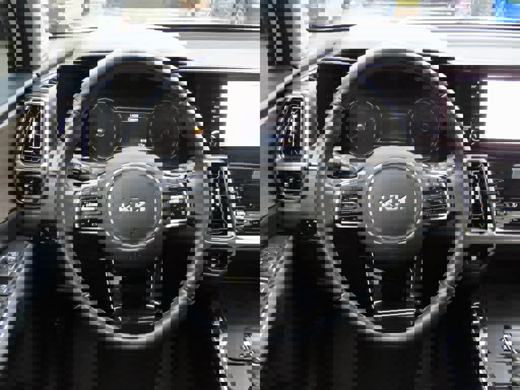 Used 2022 Kia Sorento X-Line EX image 21