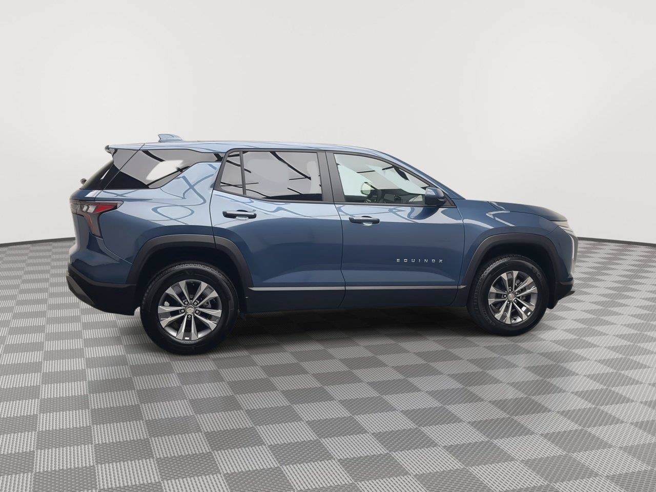 Used 2026 Chevrolet Equinox LT w/ Convenience Package II AWD/4WD image 40