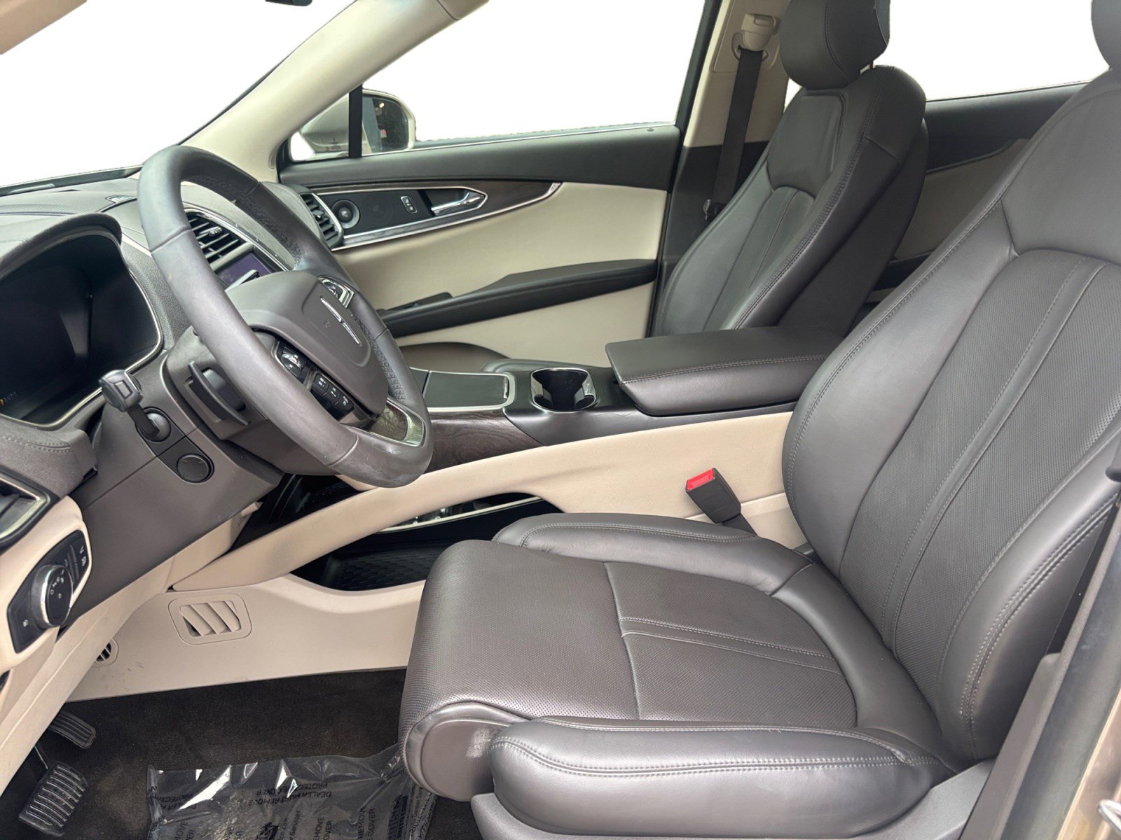 Used 2019 Lincoln Nautilus Reserve image 9