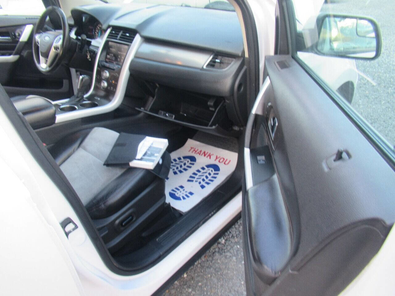 Used 2013 Ford Edge SEL image 24