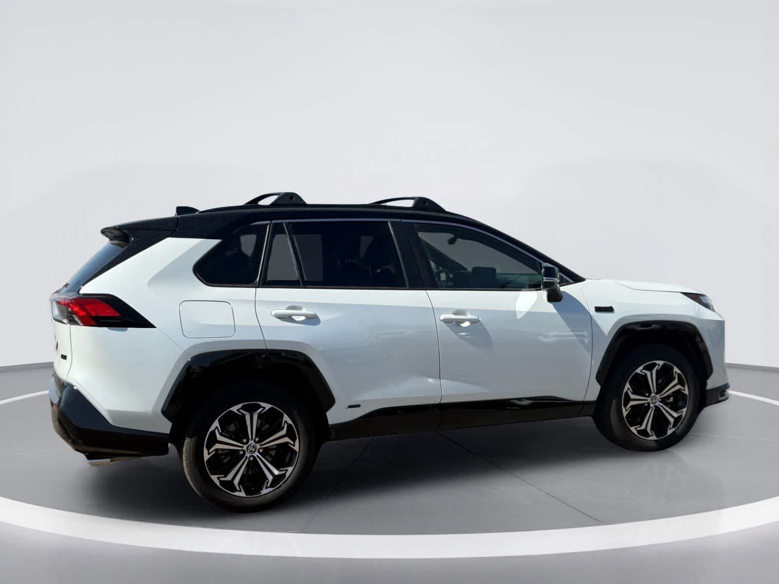 Used 2023 Toyota RAV4 XSE w/ Weather Package AWD/4WD image 5