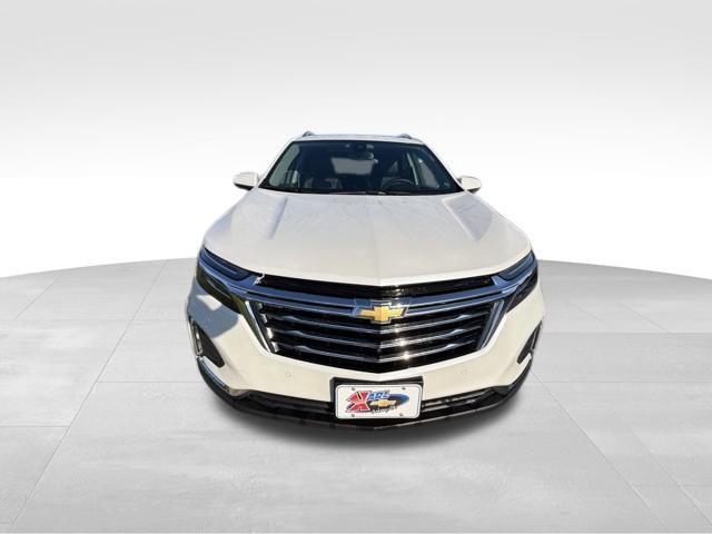 Used 2024 Chevrolet Equinox Premier AWD/4WD image 2