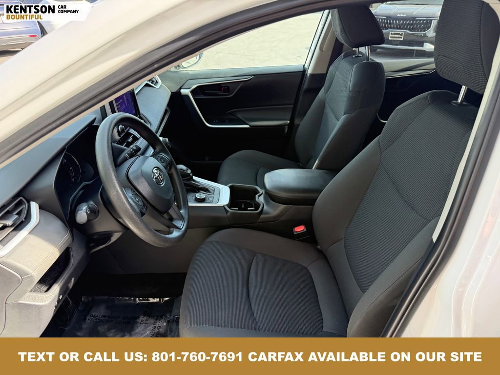 Used 2024 Toyota RAV4 LE image 35