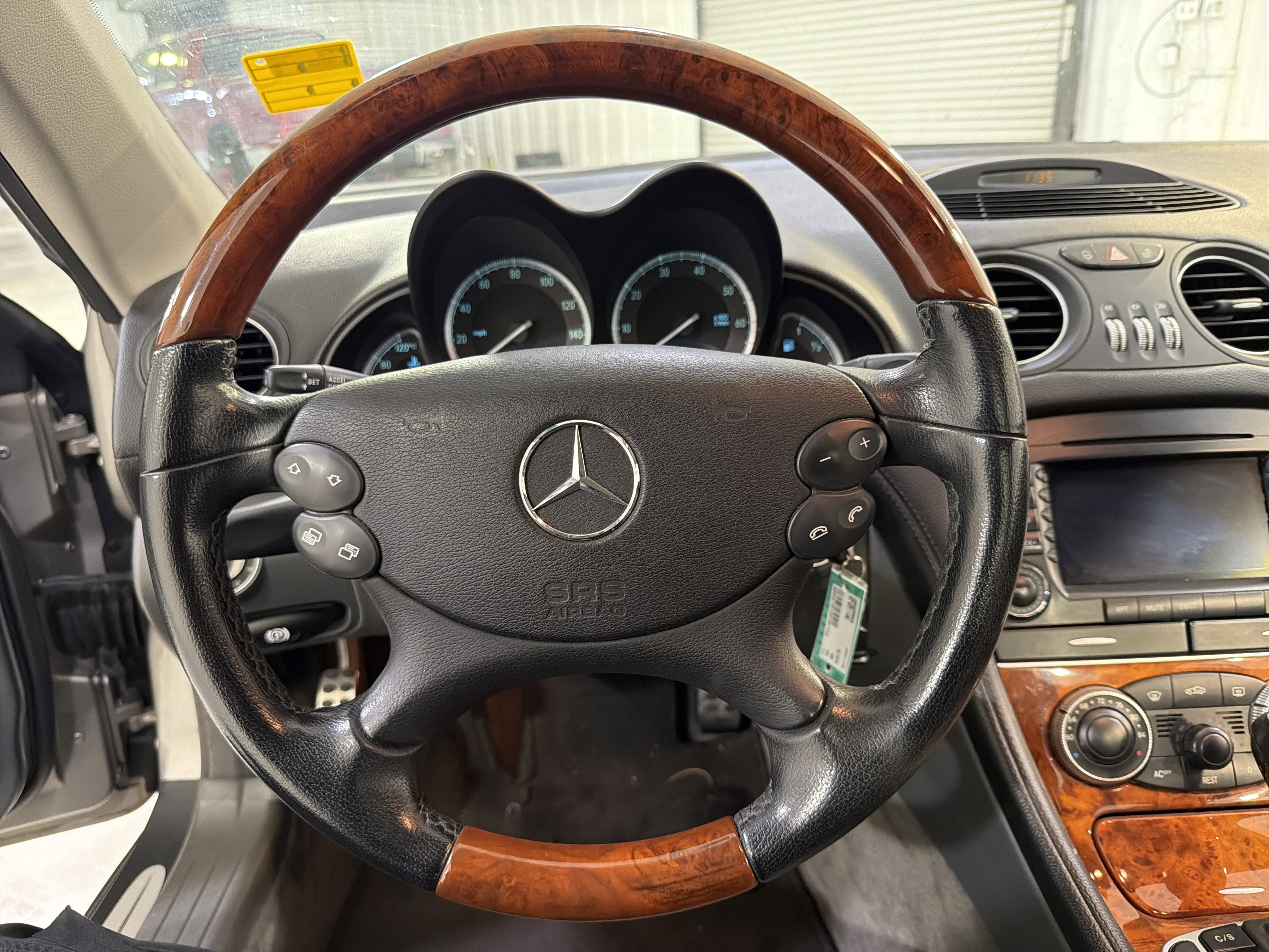 Used 2005 Mercedes-Benz SL 500 image 15