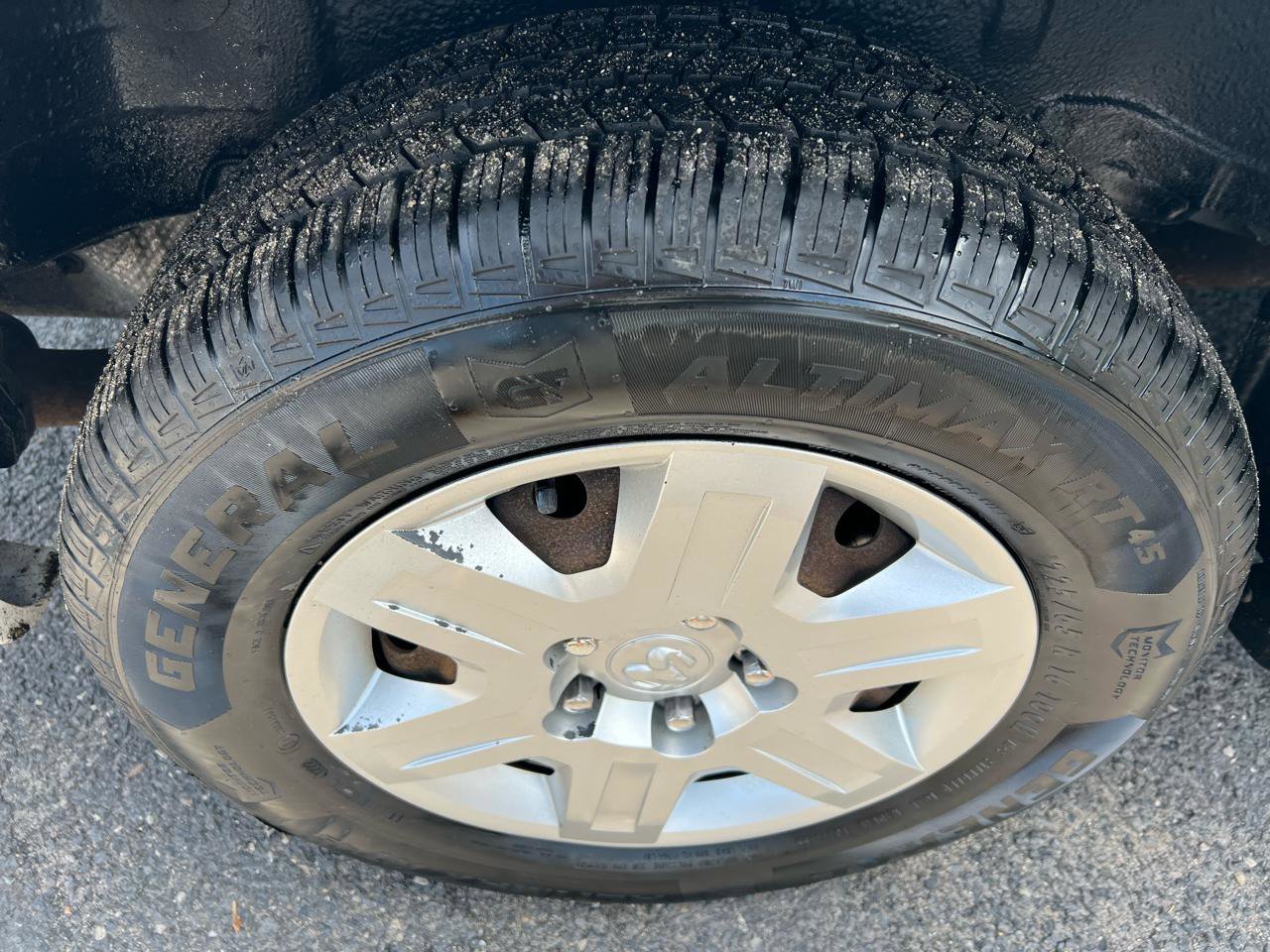 Used 2013 RAM C/V Tradesman w/ UConnect Hands-Free Group FWD image 5