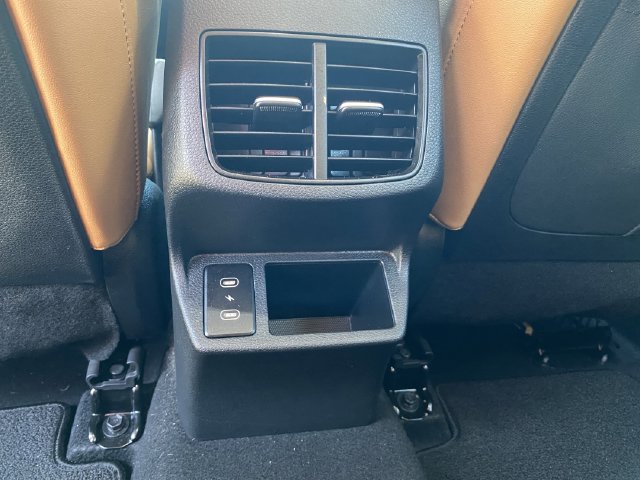 Used 2024 Kia Seltos SX w/ SX Sunroof Package AWD/4WD image 17