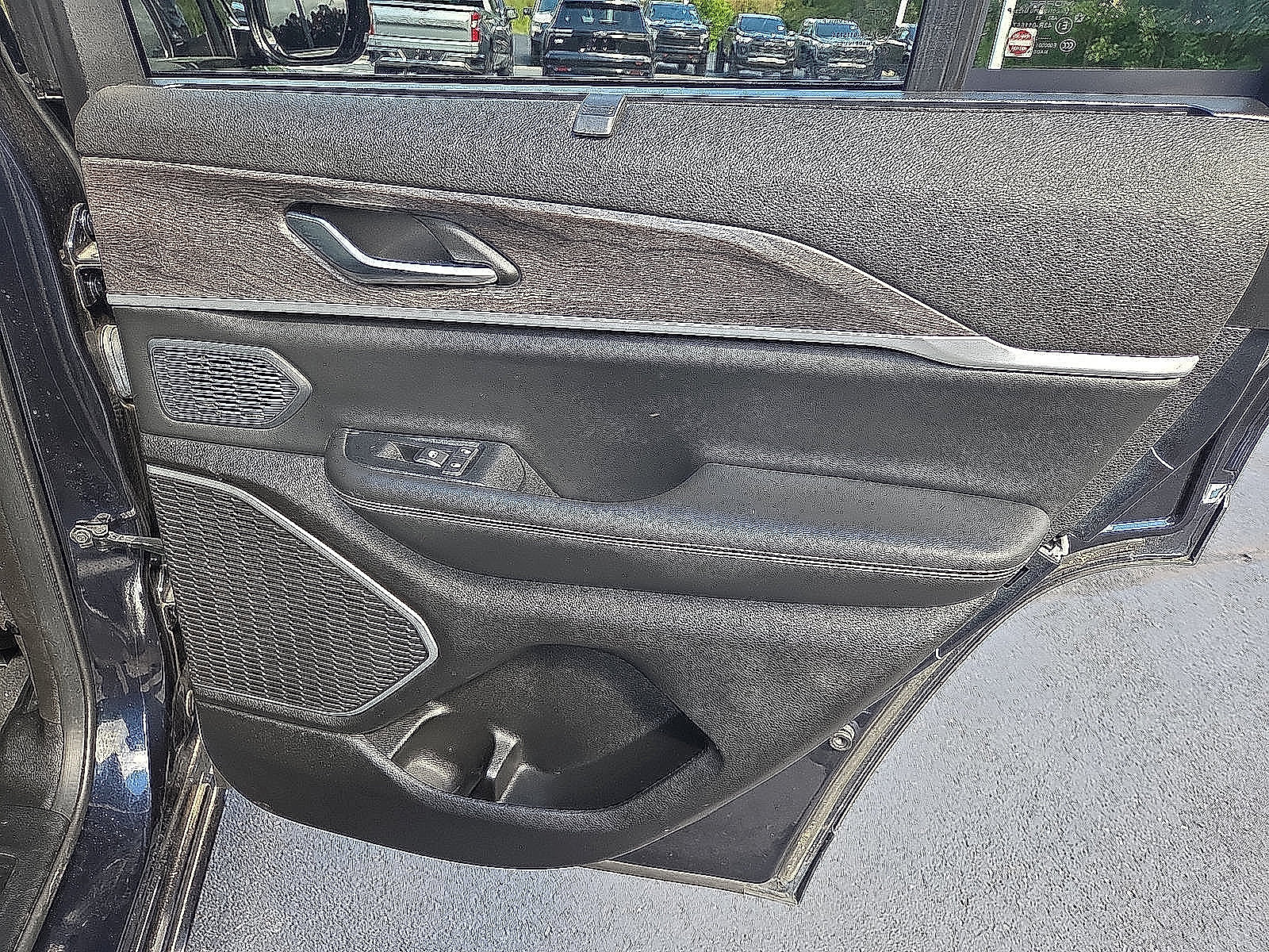 Used 2023 Jeep Grand Cherokee 30th Anniversary AWD/4WD image 19
