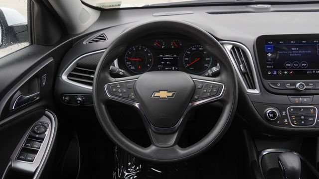 Used 2024 Chevrolet Malibu LT FWD image 15