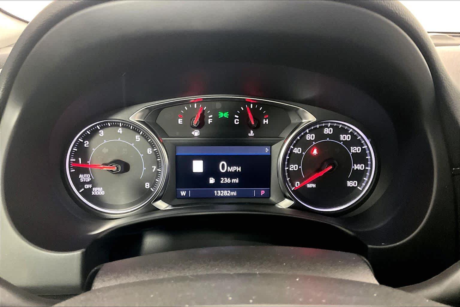 Certified 2024 GMC Terrain SLT w/ Infotainment Package II AWD/4WD image 24