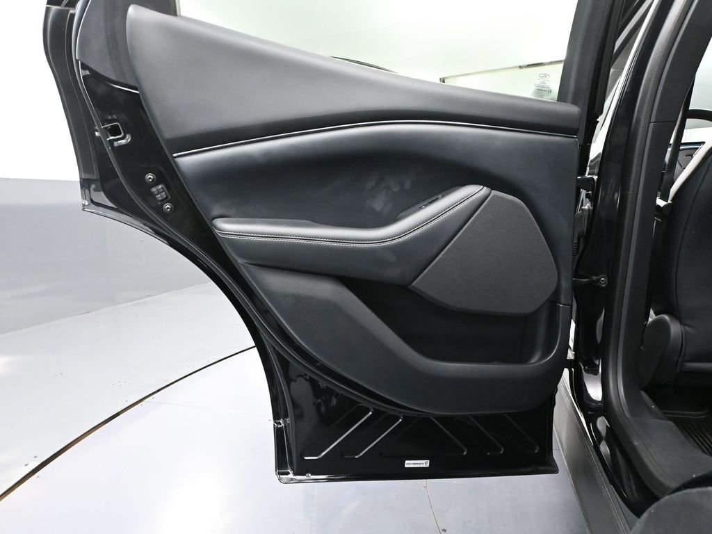 Used 2021 Ford Mustang Mach-E Select image 37