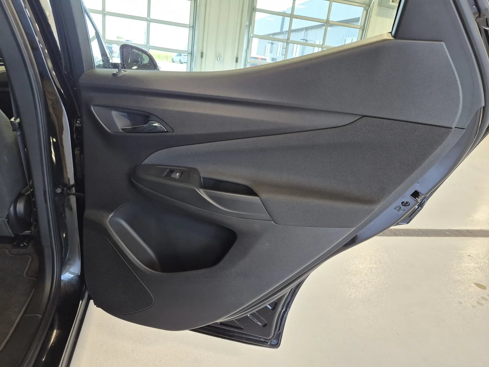 Used 2023 Chevrolet Bolt EUV LT w/ Comfort Package FWD image 16