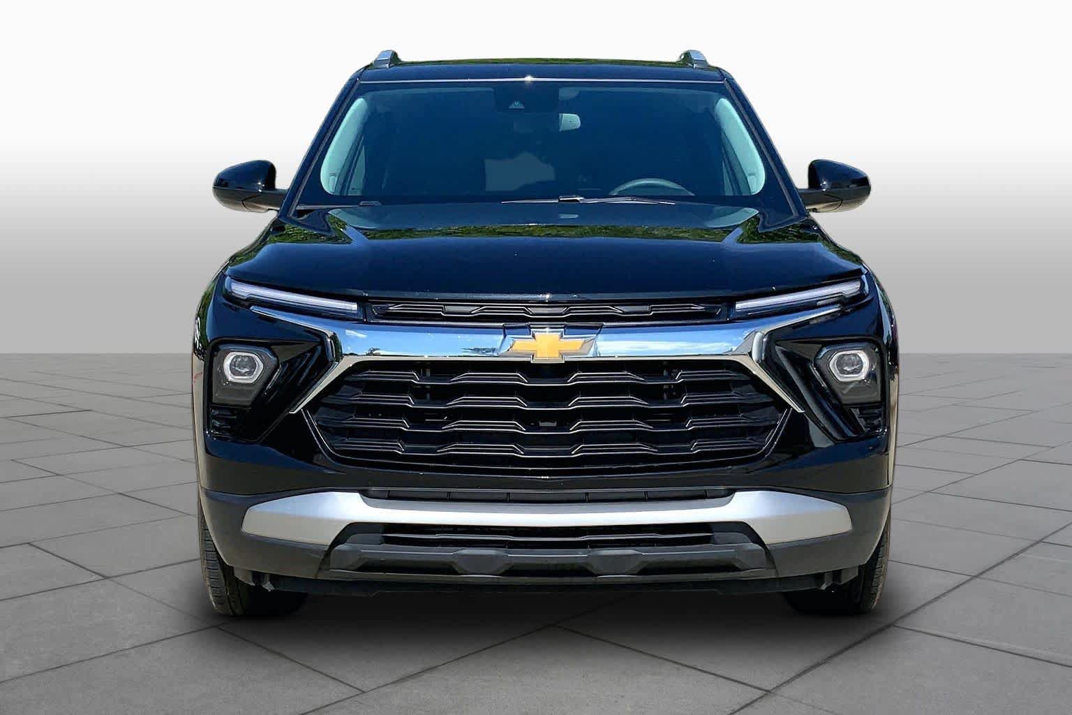 Used 2025 Chevrolet TrailBlazer LT FWD image 4