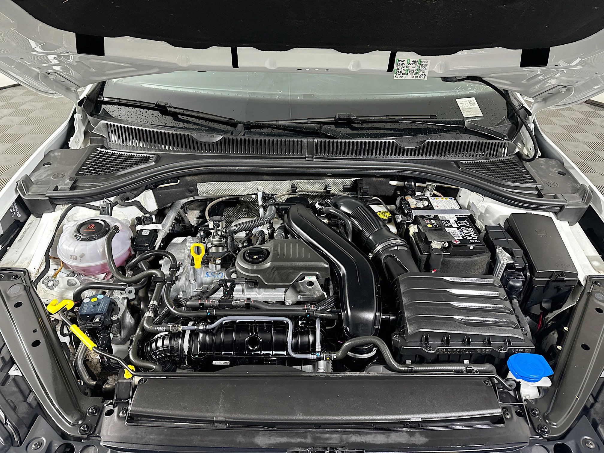 Used 2025 Volkswagen Jetta S image 32