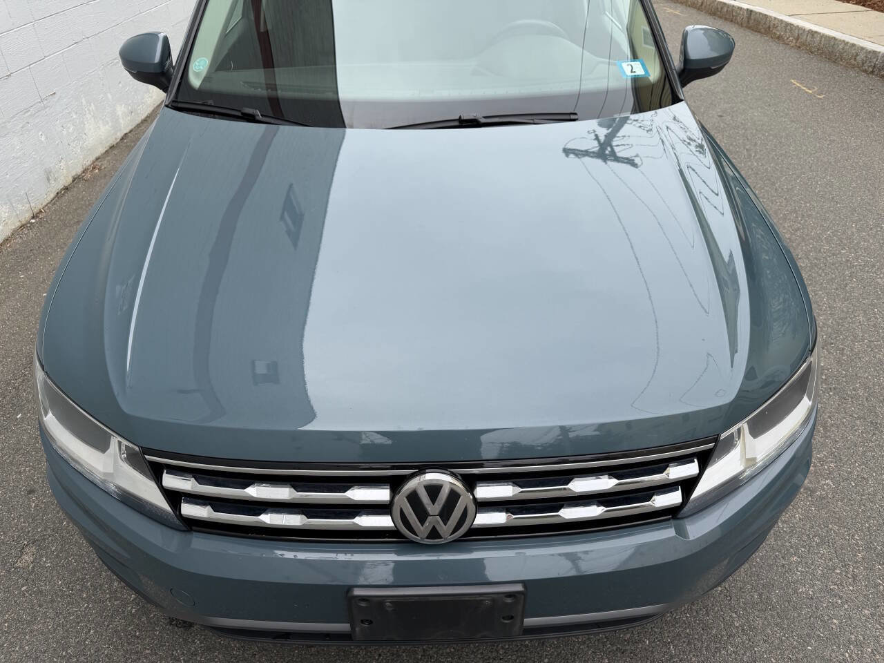 Used 2020 Volkswagen Tiguan SE AWD/4WD image 9