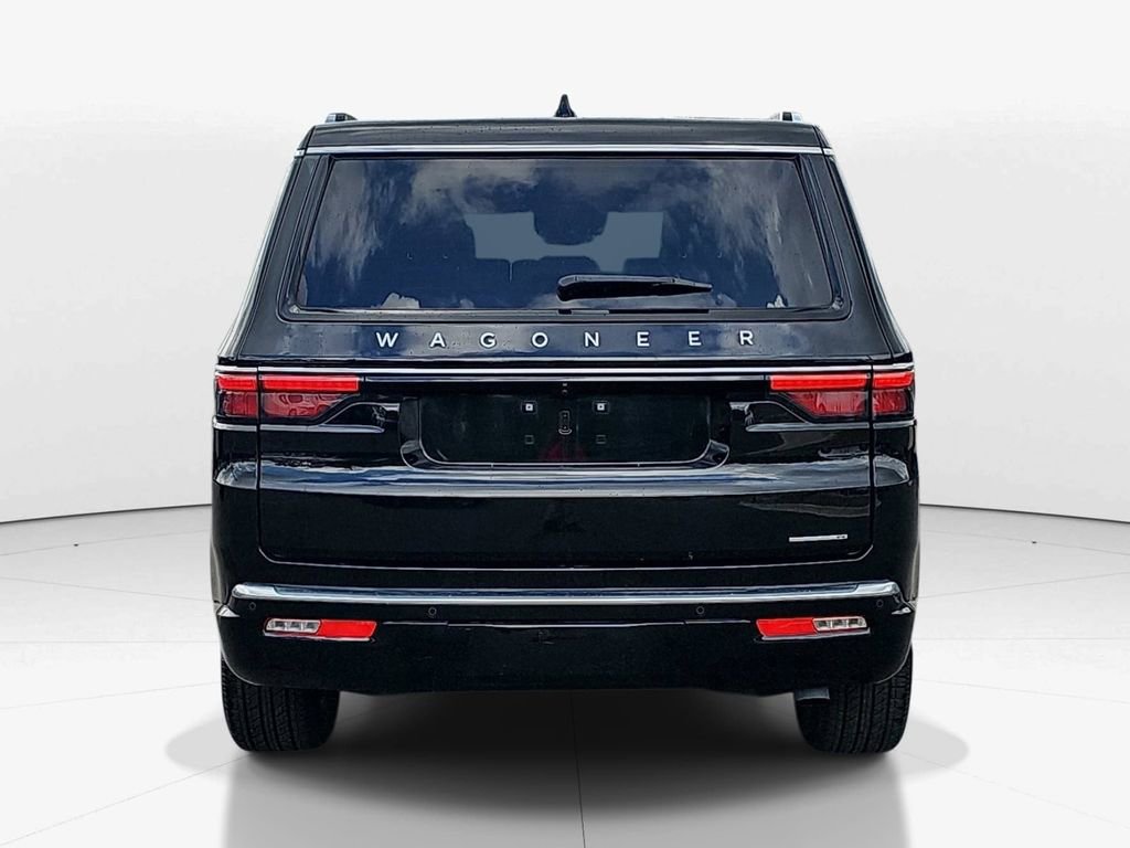 Used 2024 Jeep Wagoneer Series II w/ Flexible Seating Group image 6
