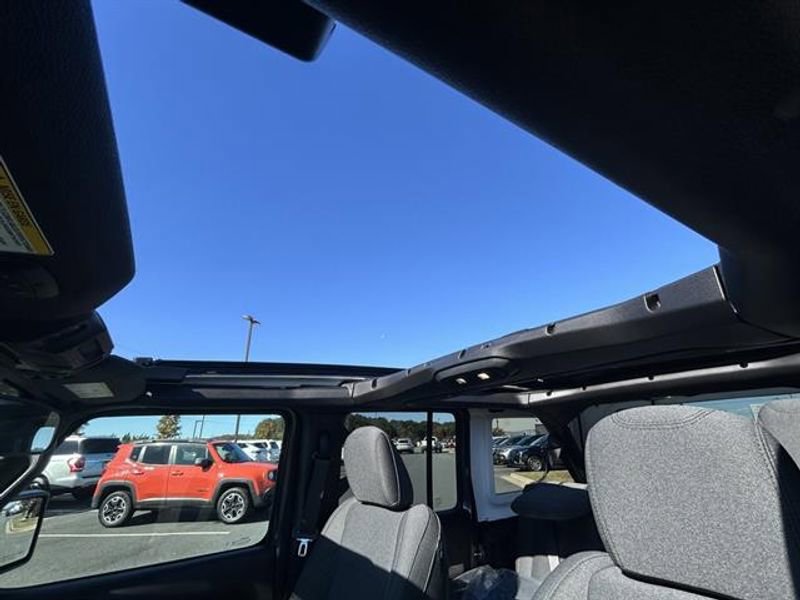 New 2026 Jeep Wrangler Unlimited Sport image 18