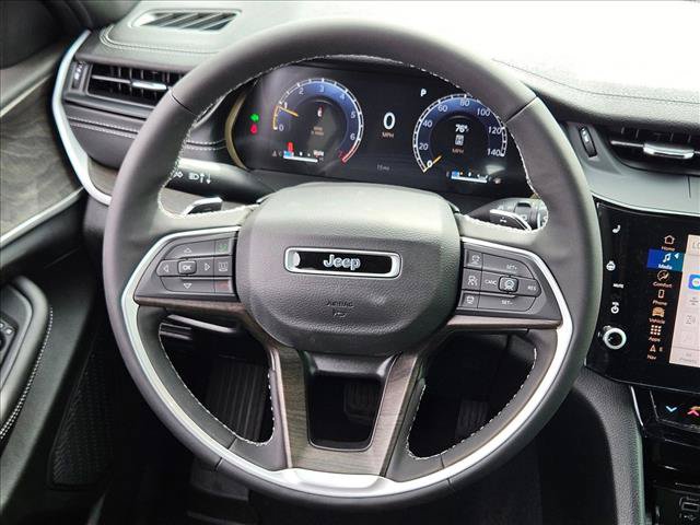 New 2026 Jeep Grand Cherokee Altitude AWD/4WD image 12