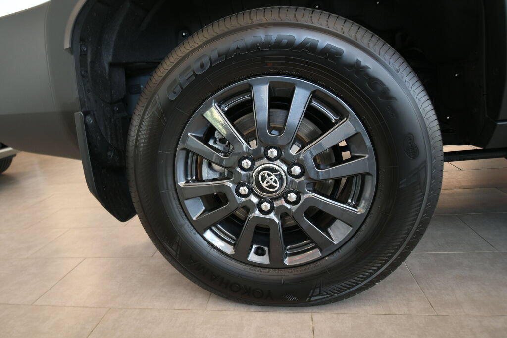 Used 2026 Toyota Land Cruiser 1958 AWD/4WD image 29