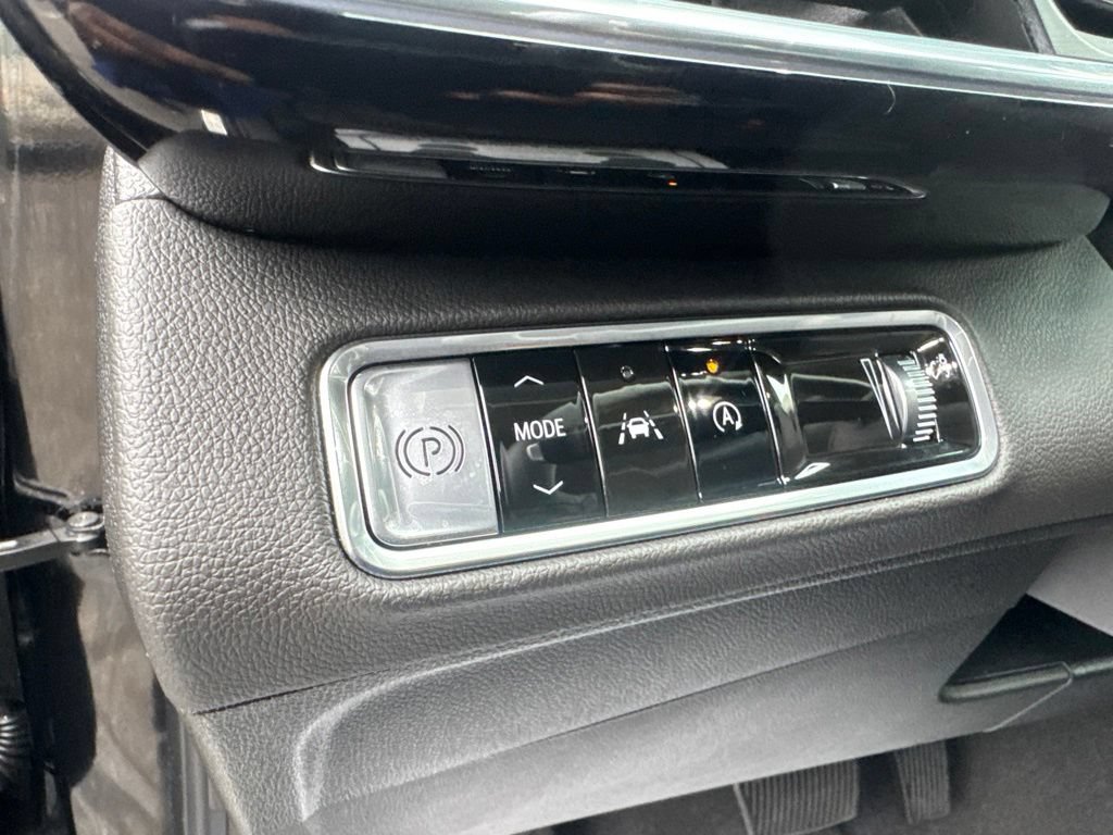 Used 2025 Buick Envision Preferred AWD/4WD image 14