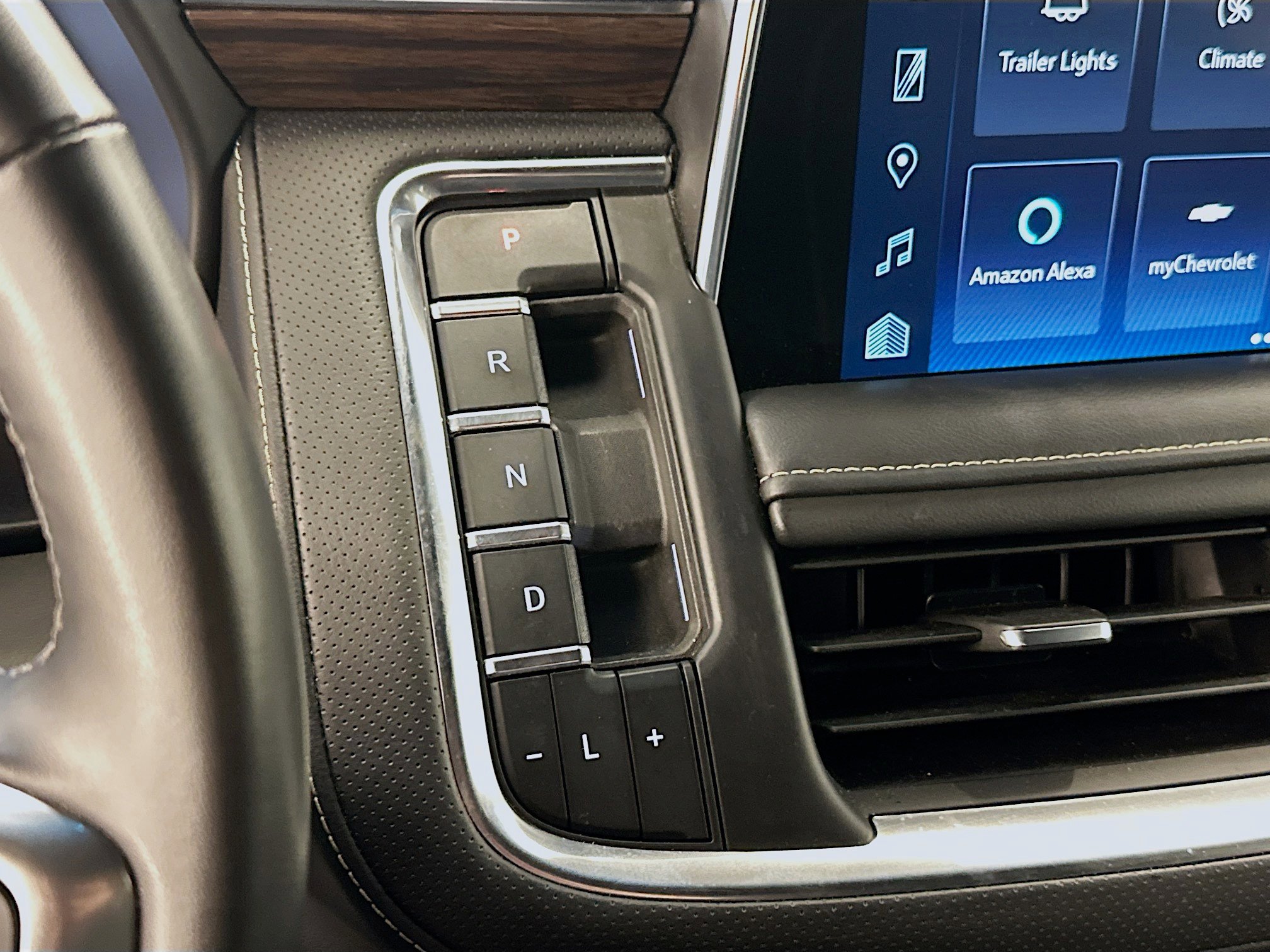 Used 2024 Chevrolet Tahoe Premier image 25