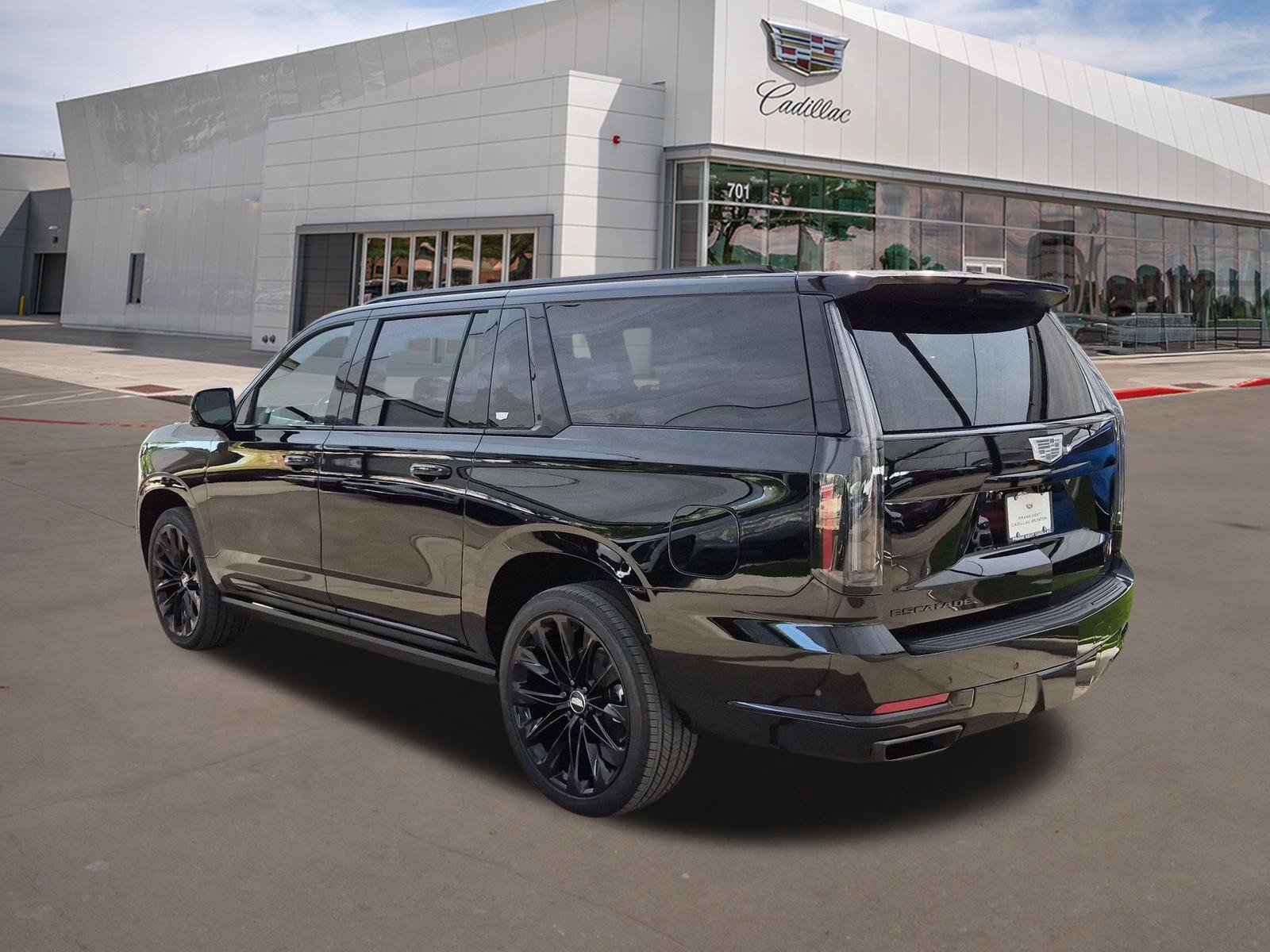 New 2027 Cadillac Escalade ESV Platinum Sport w/ LPO, ONYX Package AWD/4WD image 4