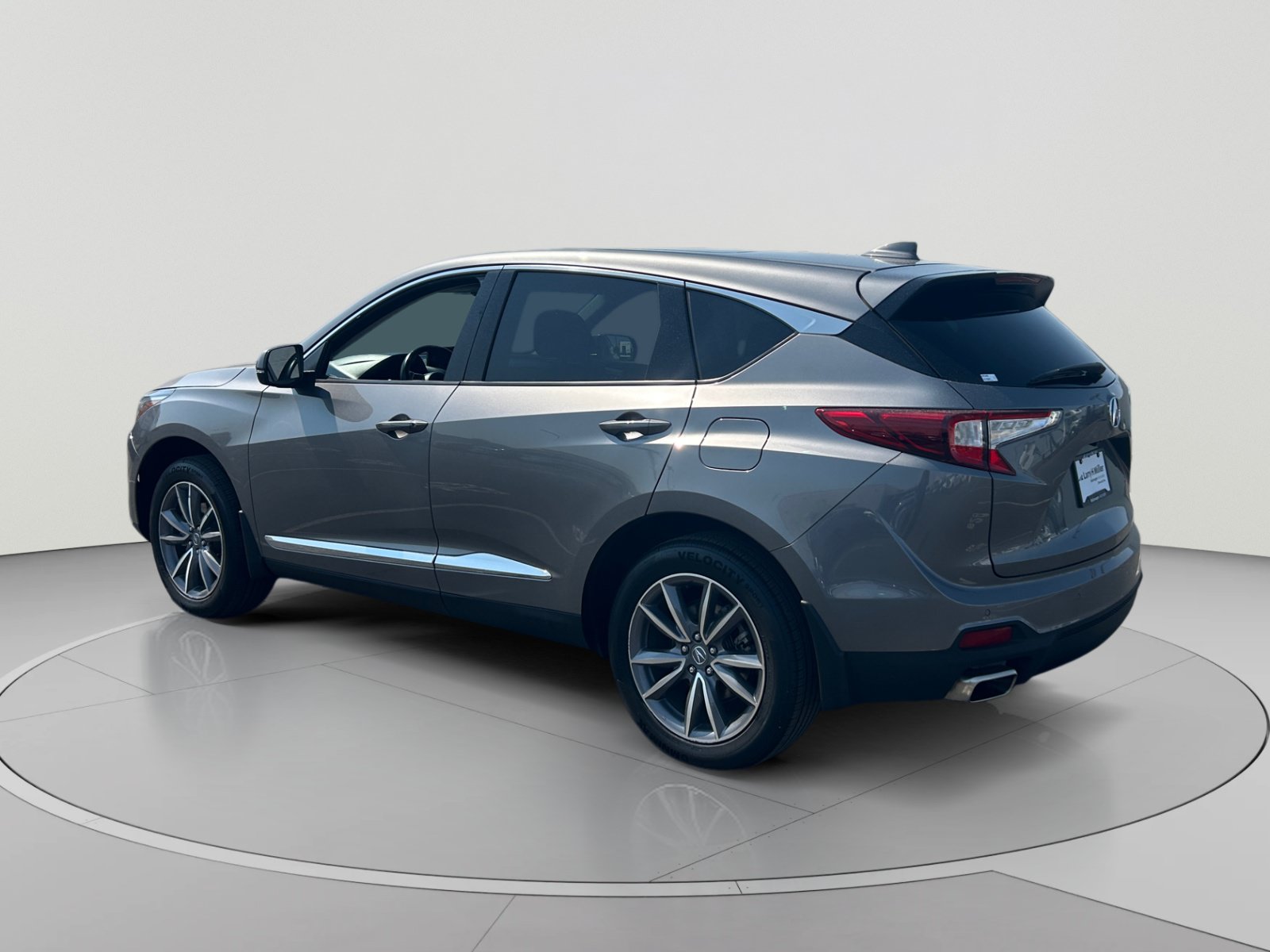 Used 2023 Acura RDX FWD w/ Technology Package image 3