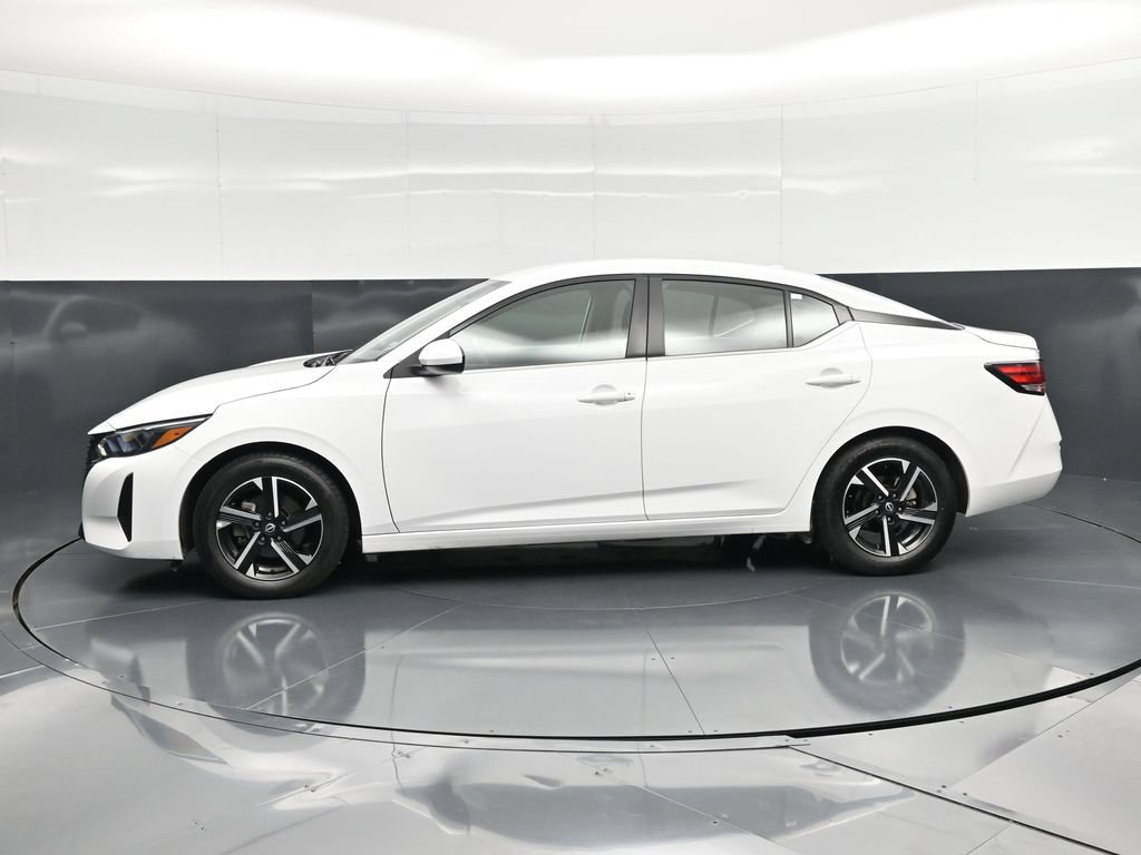 Used 2024 Nissan Sentra SV FWD image 8