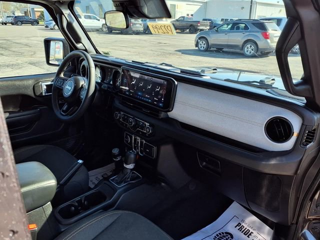 Used 2025 Jeep Wrangler Sport S image 90