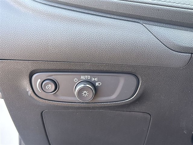 Certified 2025 Buick Encore GX Sport Touring w/ Comfort Package FWD image 17