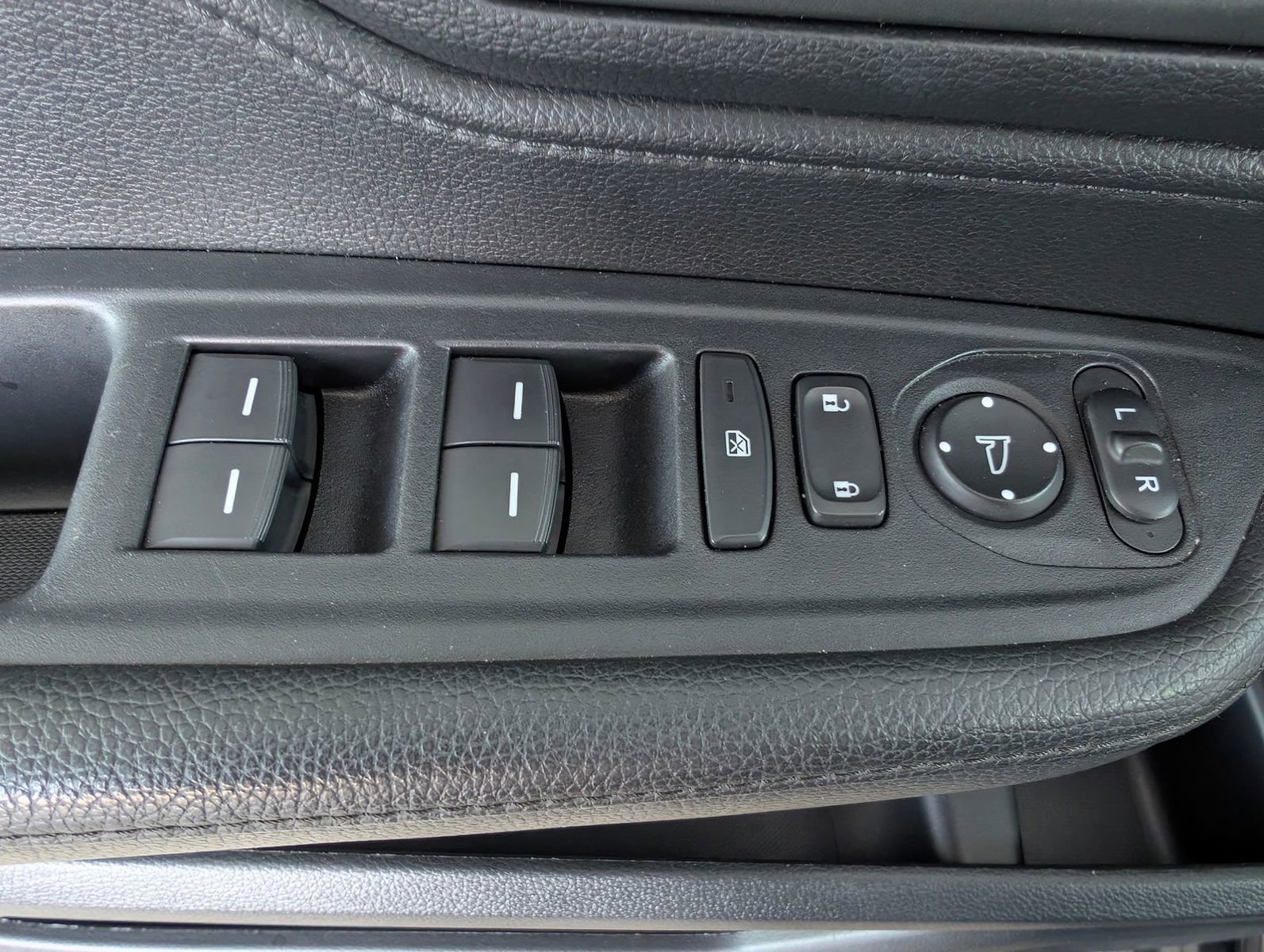 Used 2024 Honda Odyssey EX-L image 10