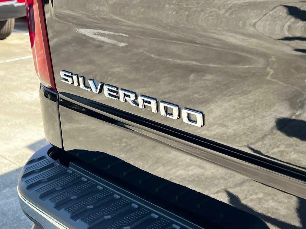 Used 2026 Chevrolet Silverado 1500 LTZ w/ LTZ Premium Texas Edition RWD image 17