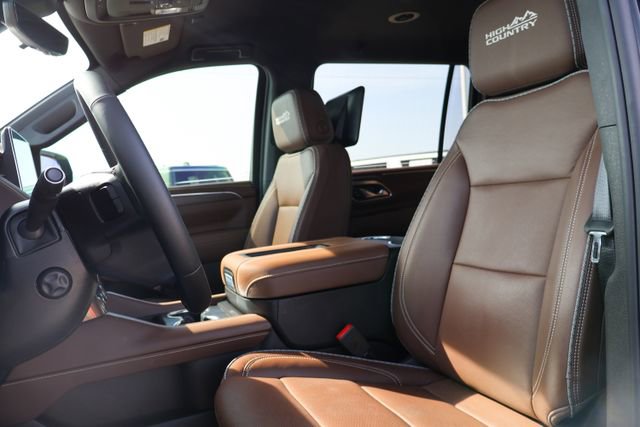 Used 2023 Chevrolet Suburban High Country w/ Max Trailering Package image 14