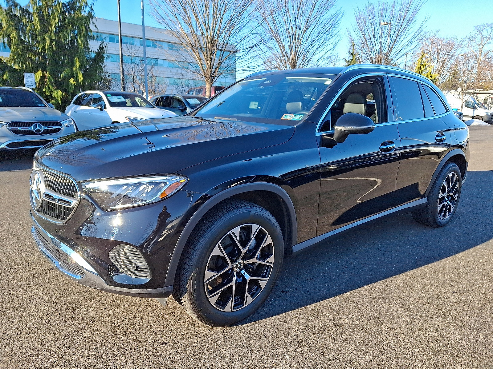 Certified 2025 Mercedes-Benz GLC 350e 4MATIC image 3