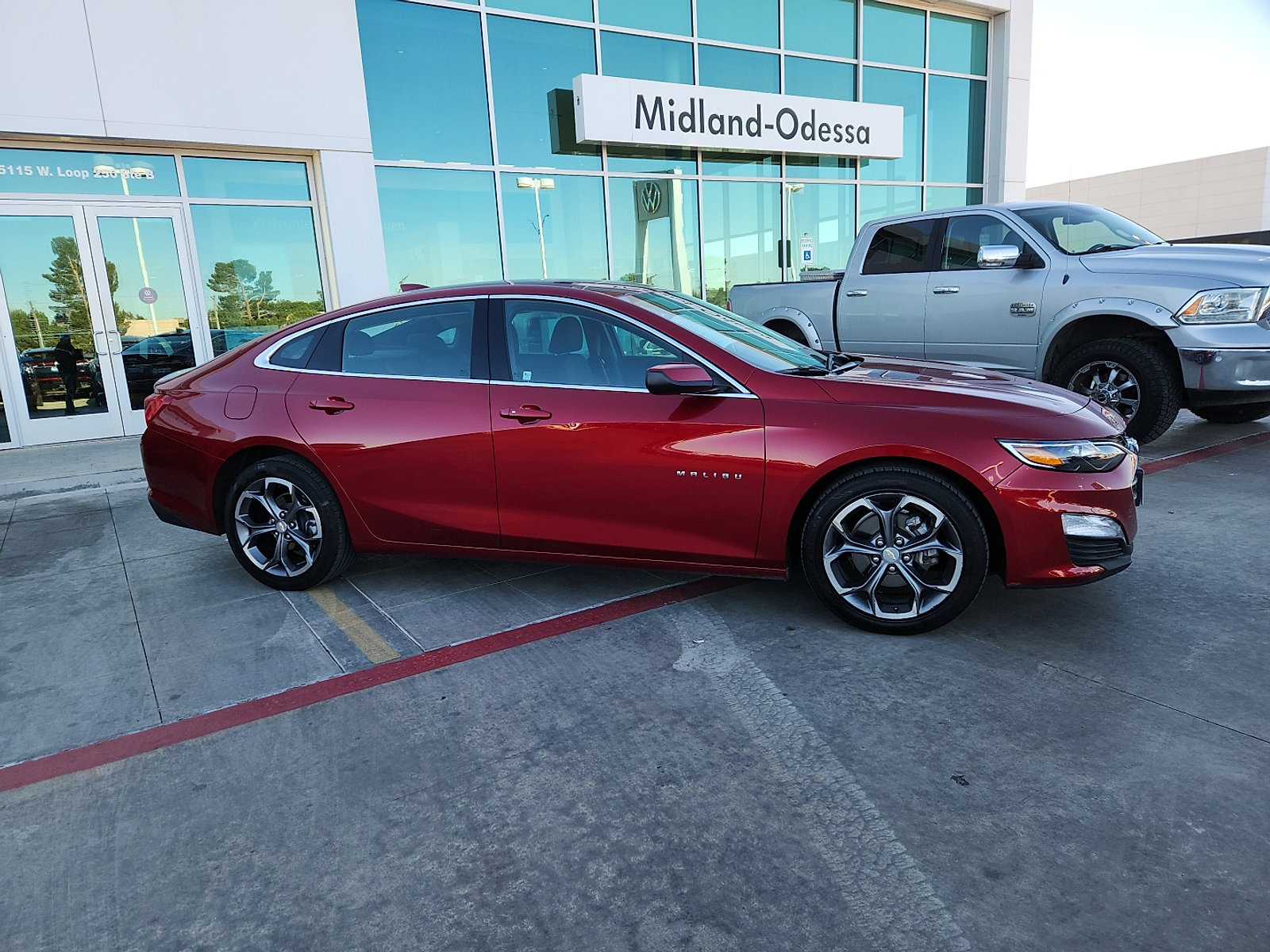 Used 2024 Chevrolet Malibu LT image 8