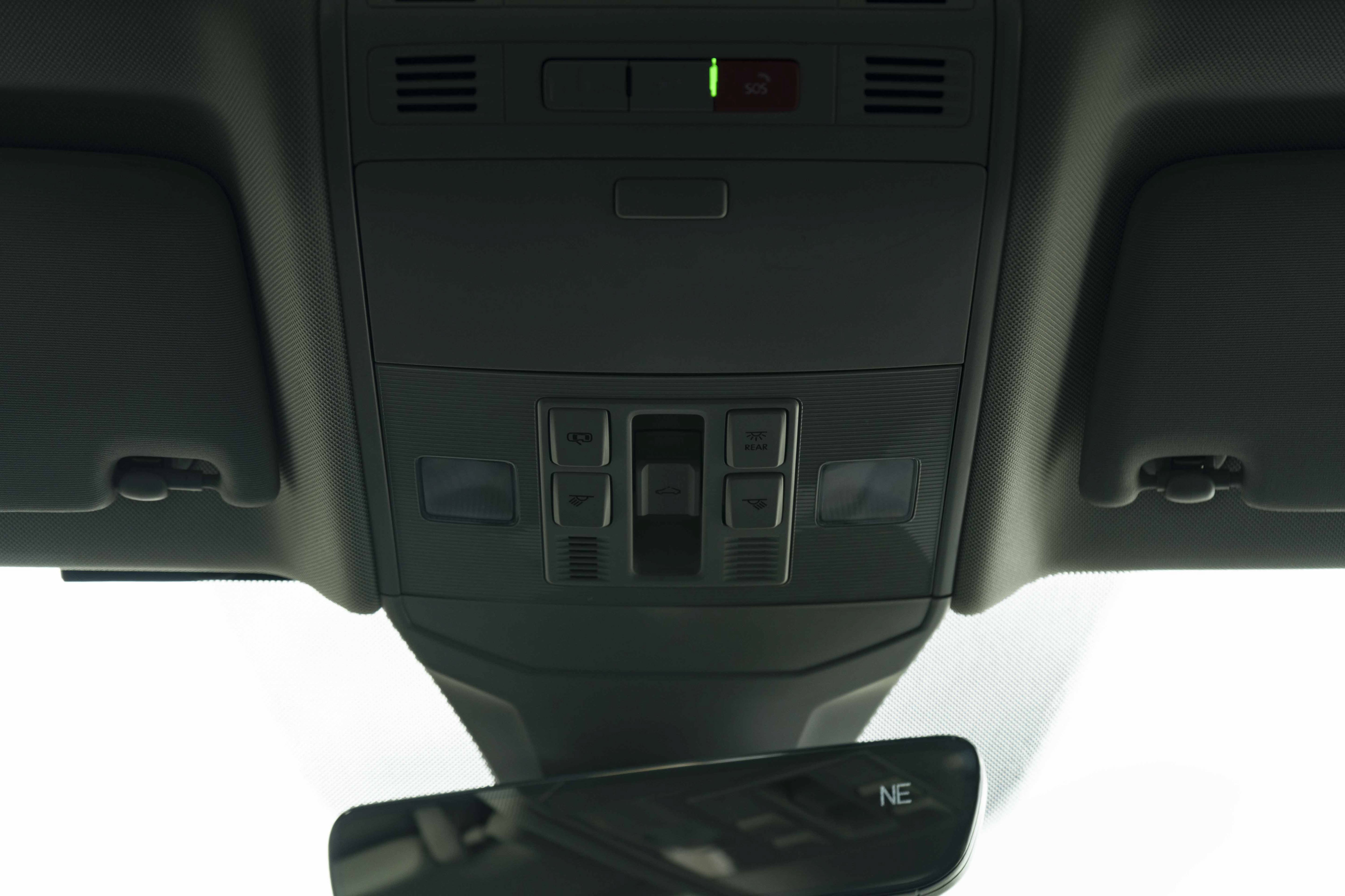Used 2026 Volkswagen Jetta SE FWD image 34