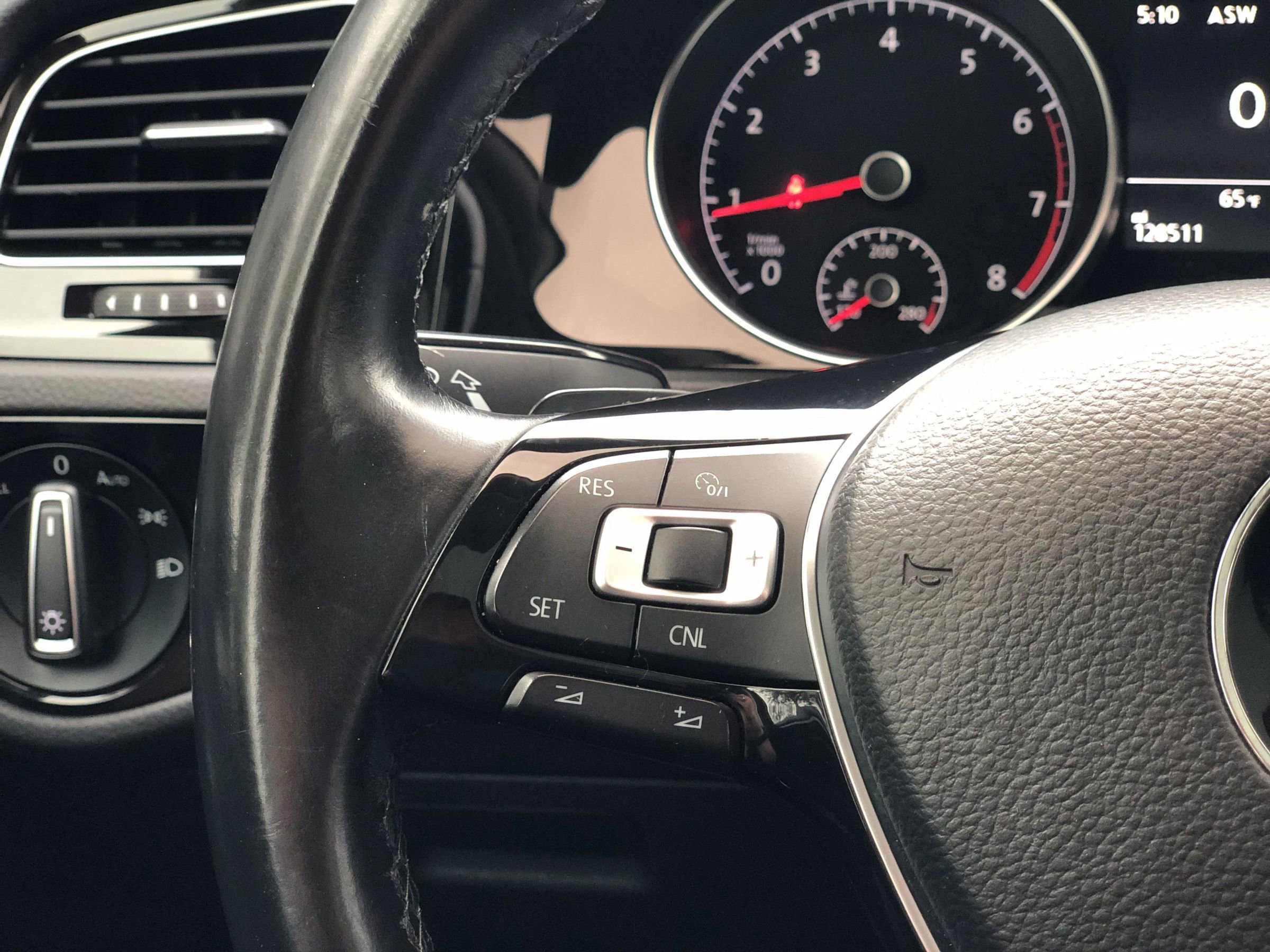 Used 2015 Volkswagen Golf SEL w/ Lighting Package (SEL) image 38