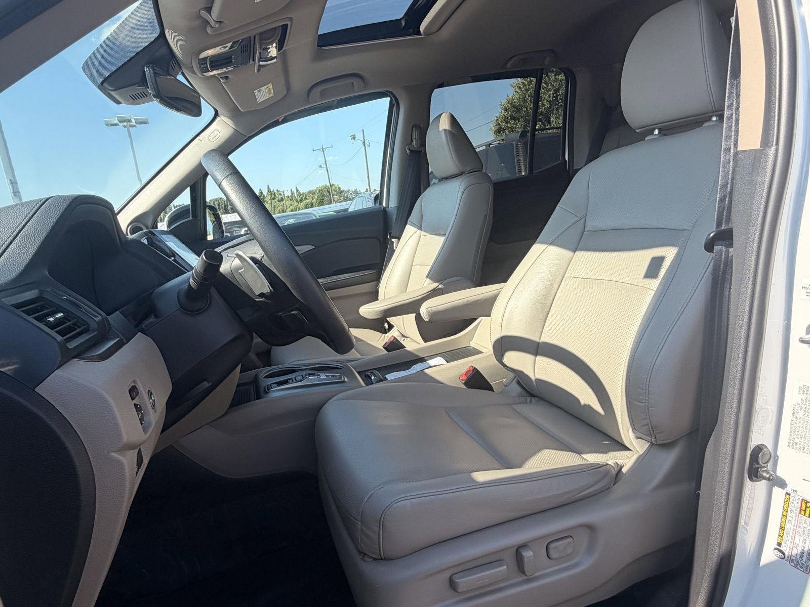 Used 2023 Honda Ridgeline RTL-E image 8