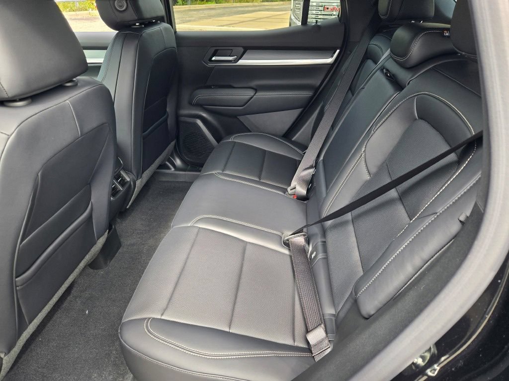 New 2027 GMC Terrain Elevation w/ Elevation Premium Package FWD image 29