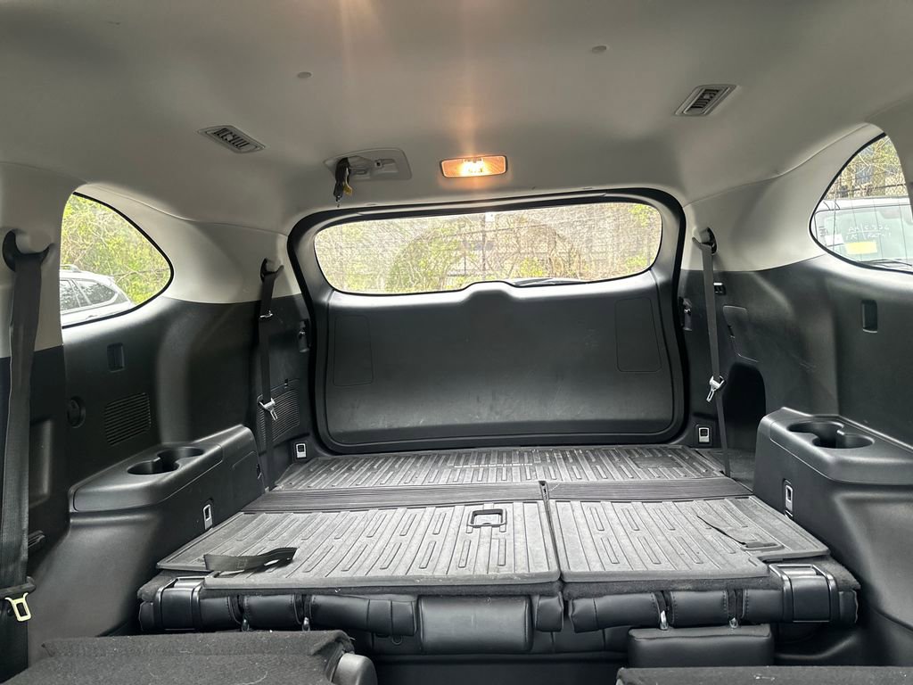 Used 2023 Toyota Highlander XLE AWD/4WD image 19