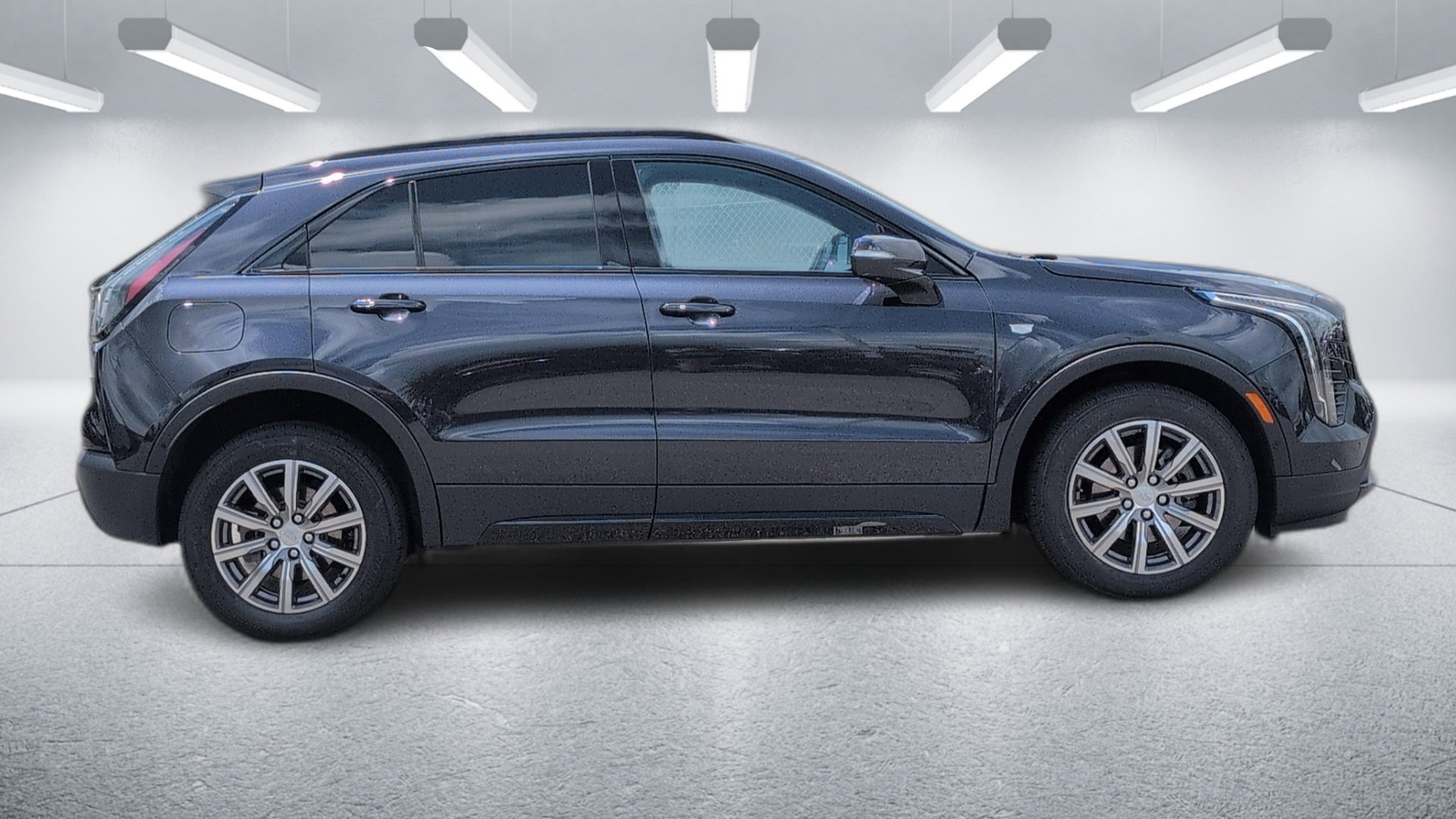 Certified 2022 Cadillac XT4 Sport w/ Enhanced Visibility Package FWD image 8