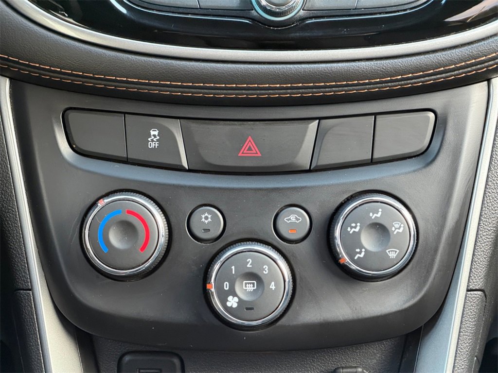 Used 2021 Chevrolet Trax LS w/ Tint and Cruise Package image 26