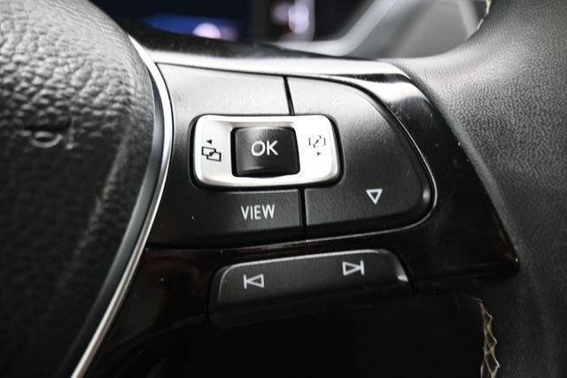 Used 2021 Volkswagen Tiguan SEL AWD/4WD image 26