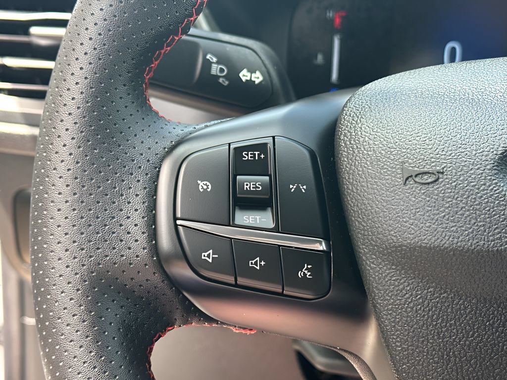 Used 2026 Ford Escape ST-Line AWD/4WD image 33