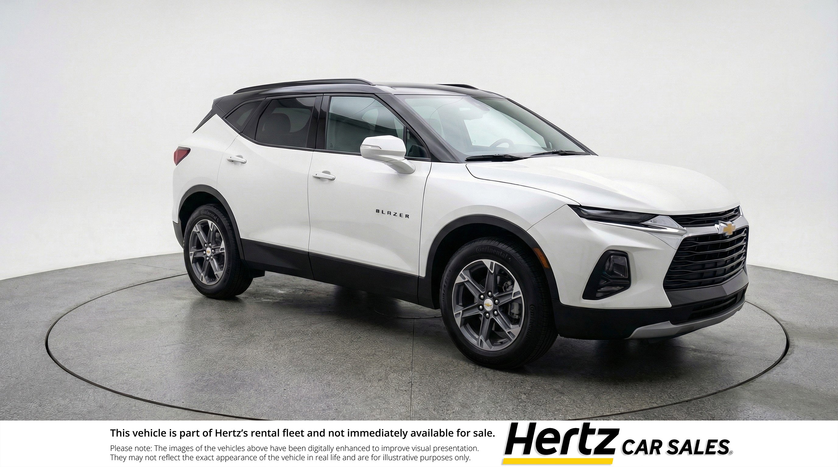 Used 2025 Chevrolet Blazer LT image 1