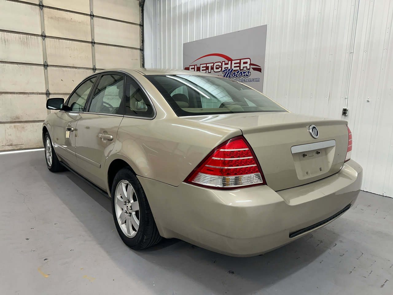 Used 2005 Mercury Montego Luxury image 9