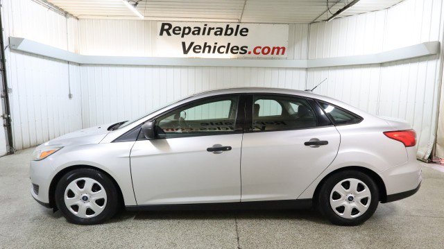 Used 2016 Ford Focus S FWD image 1