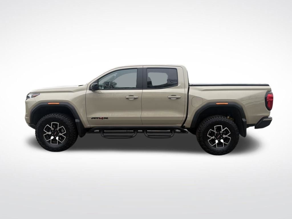 Certified 2024 GMC Canyon AT4X image 2