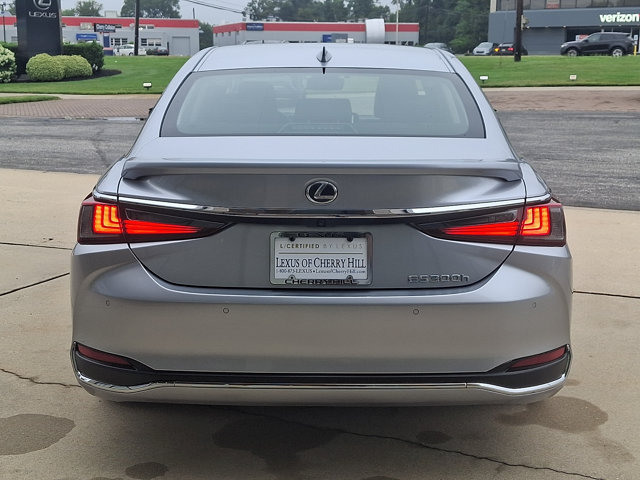 Certified 2023 Lexus ES 300h w/ Premium Package FWD image 5
