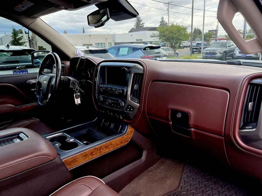 Used 2017 Chevrolet Silverado 1500 High Country AWD/4WD image 21