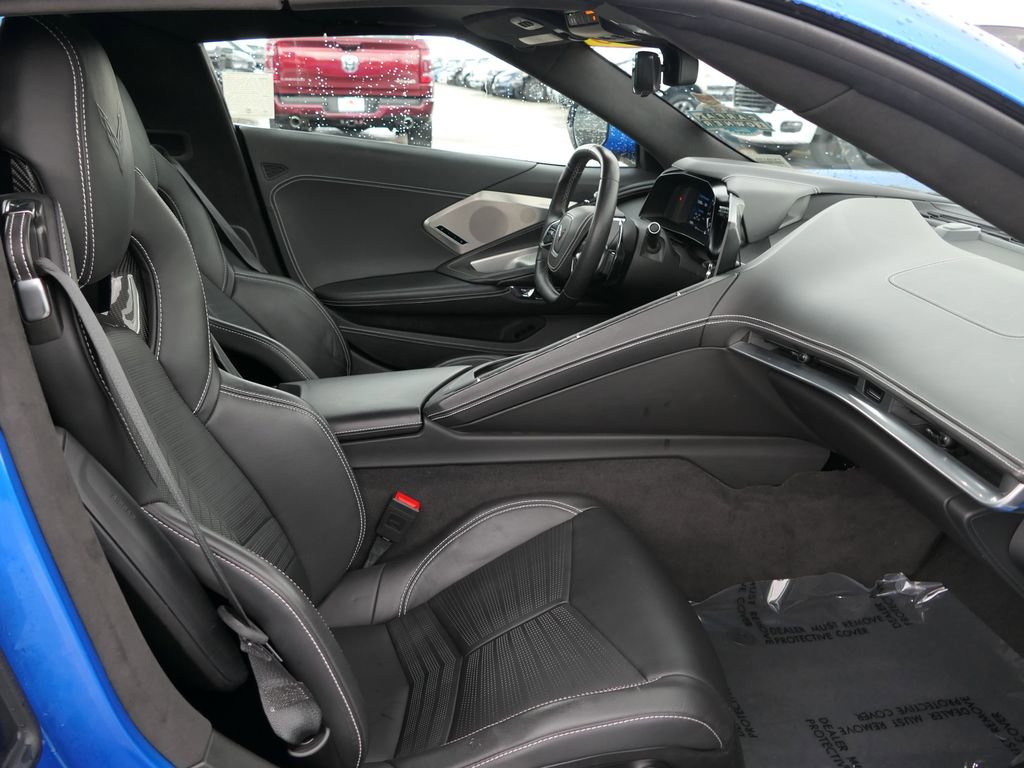 Used 2025 Chevrolet Corvette Stingray Premium Conv w/ 3LT image 25